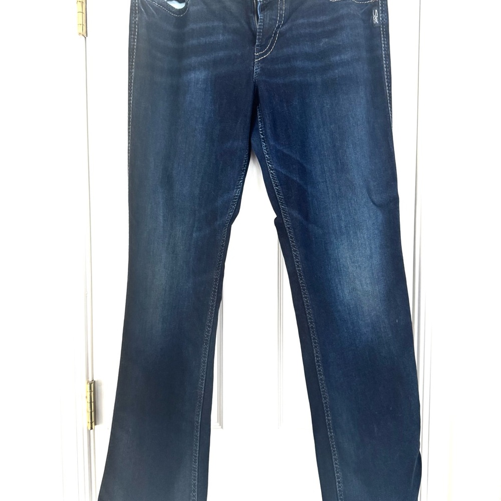 Silver Jeans Blue Boot Cut Denim with Vintage Charm